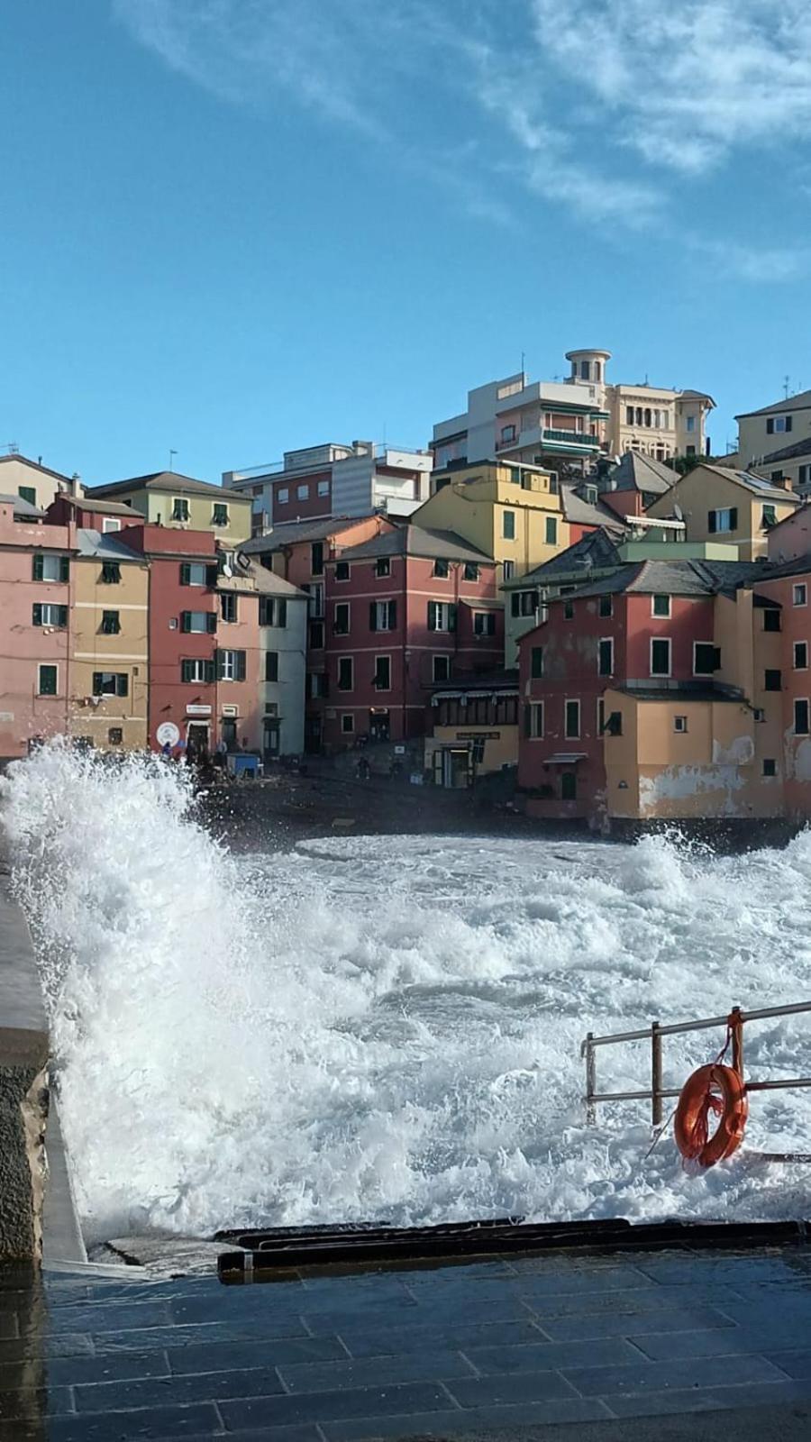 Le Grazie Sopra I Tetti Apartman Genova Kültér fotó